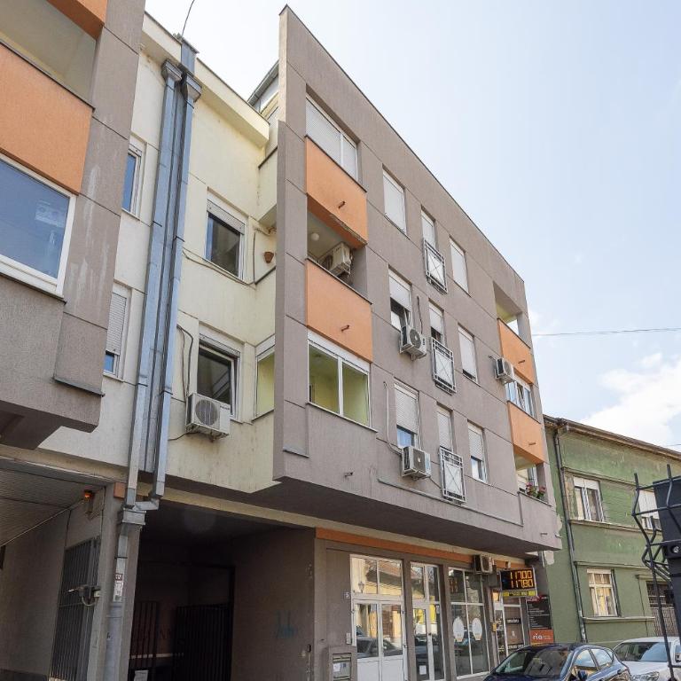 Apartment Centar lux - Apartman sa 1 Spavaćom Sobom - 2