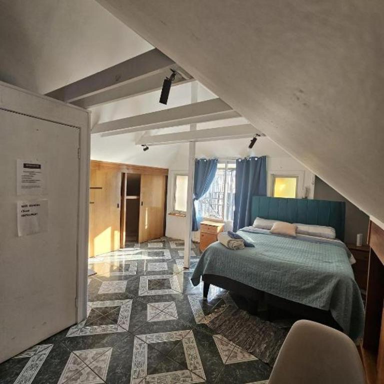 Hostal Gloria Home 6 norte 983 Viña - Family Room with Private Bathroom - 5