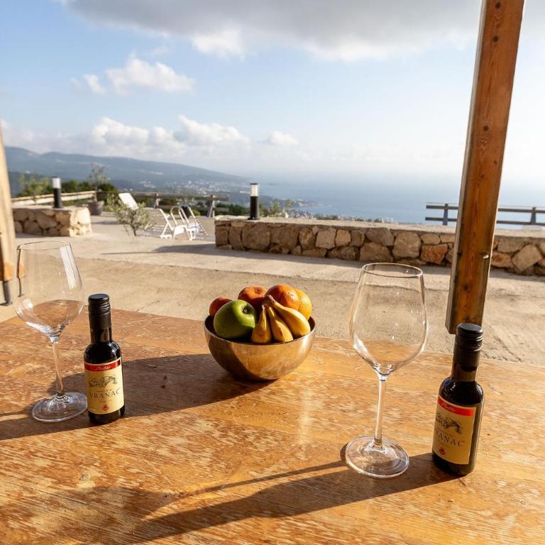 Olive Panorama Villa - Five-Bedroom House - 11