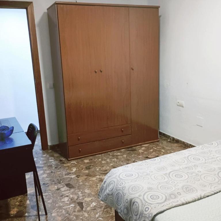 Alquiler Universidades Malvarrosa Playa Maritim Valencia Solo para familias con niños - Three-Bedroom Apartment - 16