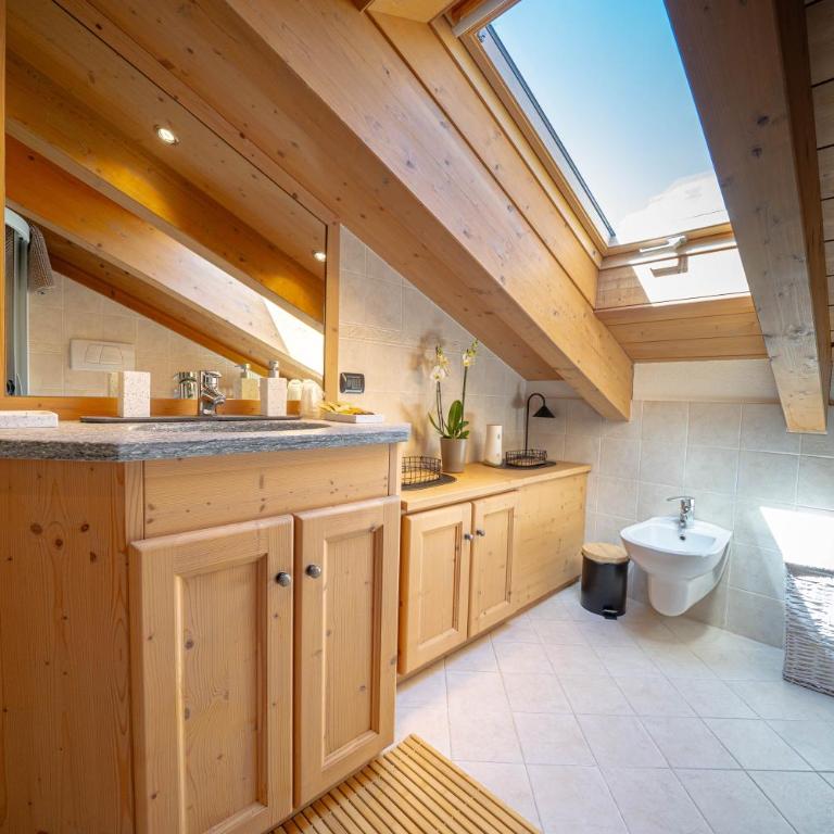 Chalet Adda - Appartamento mansarda con garage privato - Appartamento con 1 Camera da Letto - 16