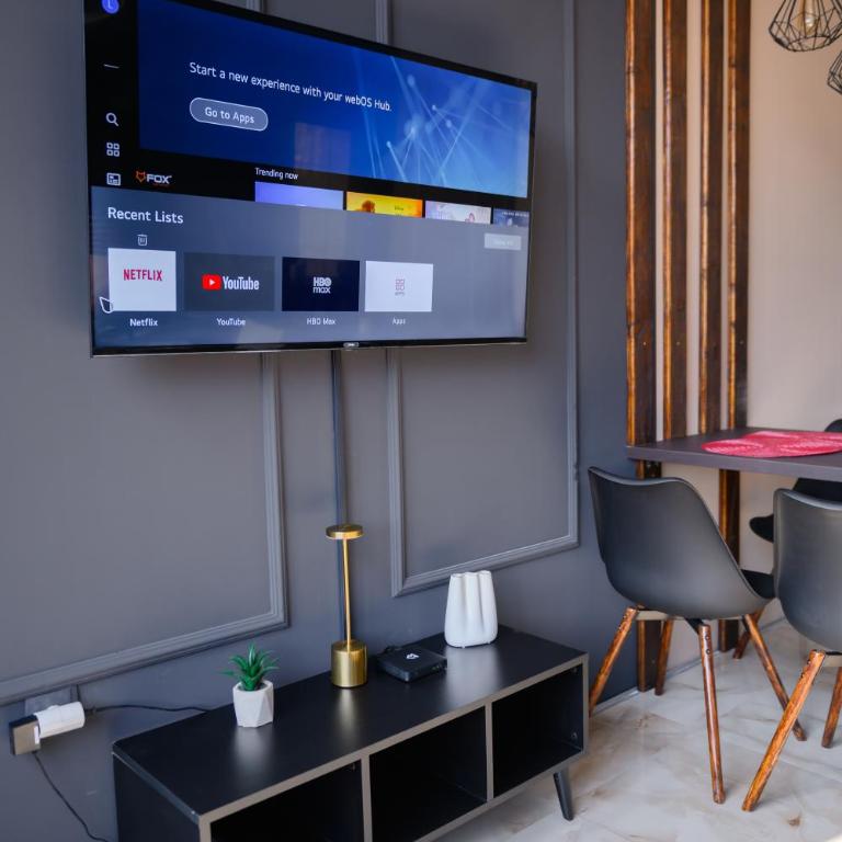 Diamond Apartments Niš - Apartment with City View - 24