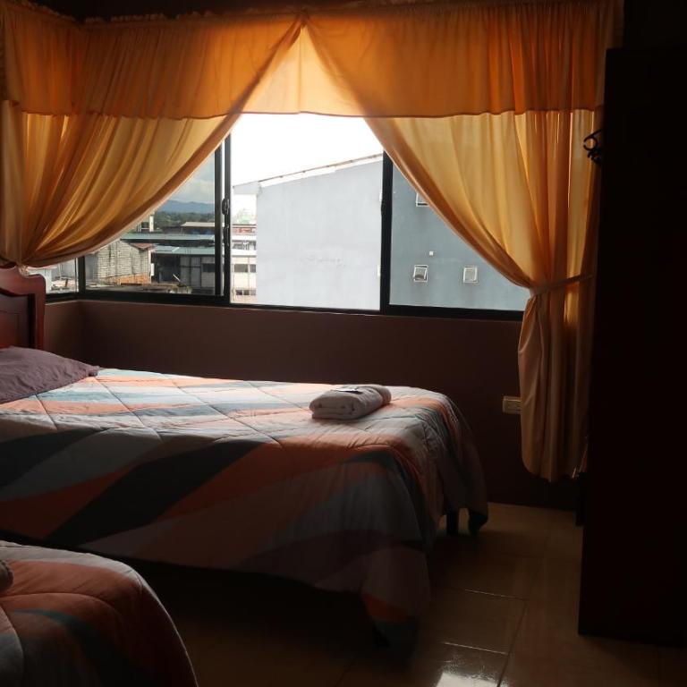 Centro Macas - Family Two-Bedroom Apartment with View - 4