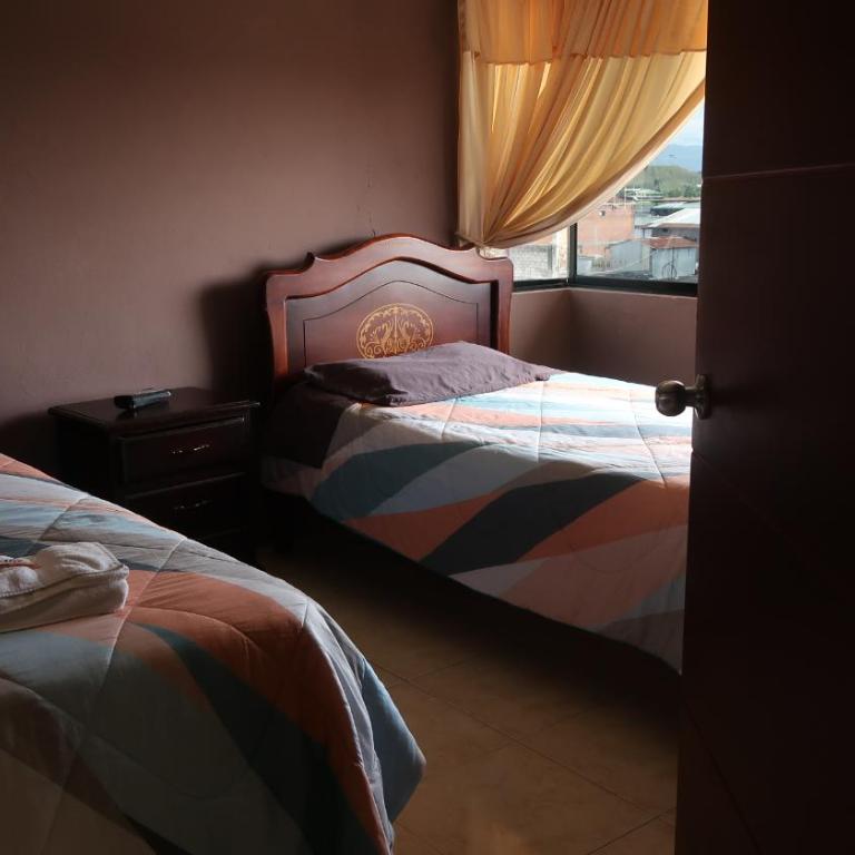 Centro Macas - Family Two-Bedroom Apartment with View - 6