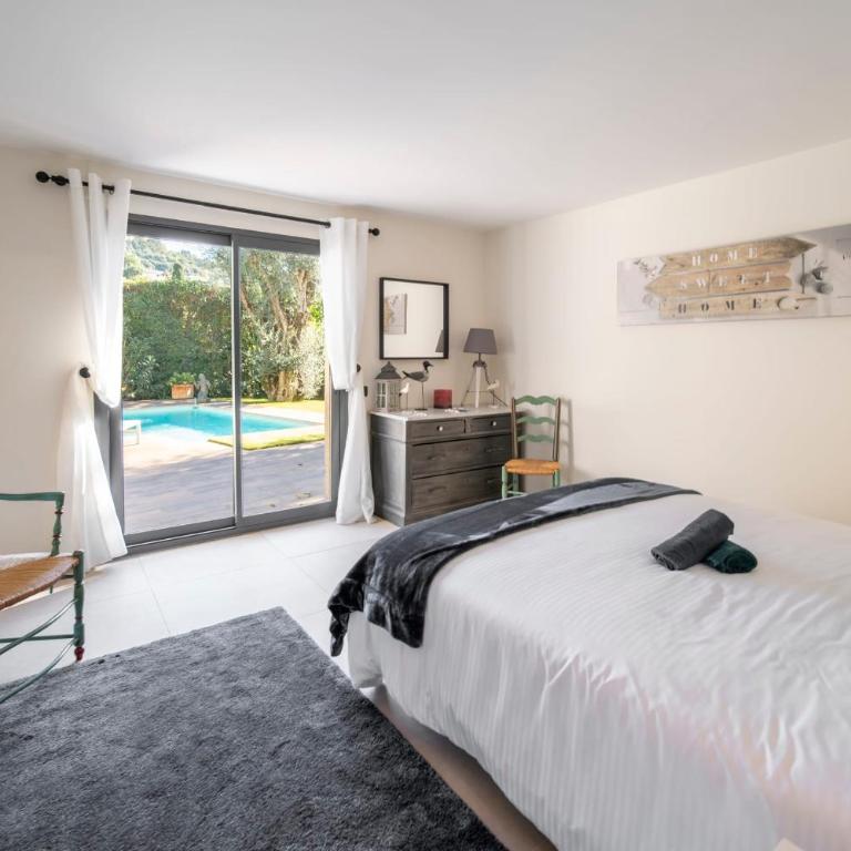 REF 2154- Villa Provencale à louer à Cannes - Villa - 14
