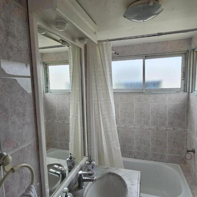 QUINTAMAR 6 NORTE -985 Viña - Double Room with Private Bathroom - 2