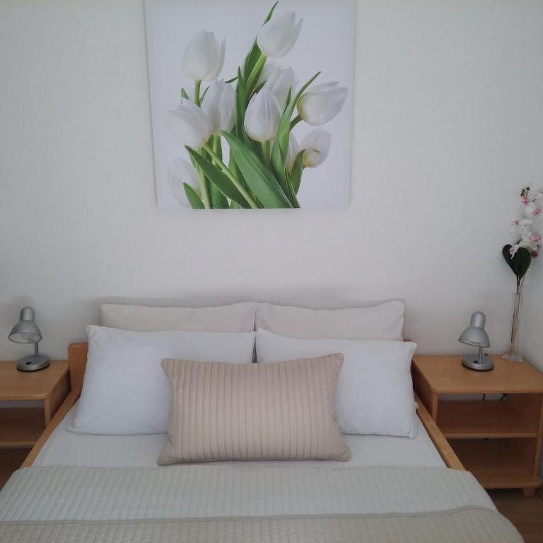 Apartments Sutorina - Three-Bedroom Apartment with Balcony and Sea View - 18
