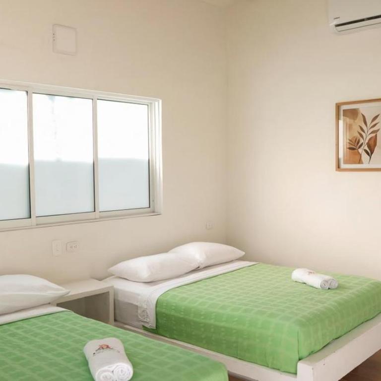 Acaymas Club - Habitación Doble con baño privado - 2 camas - 1