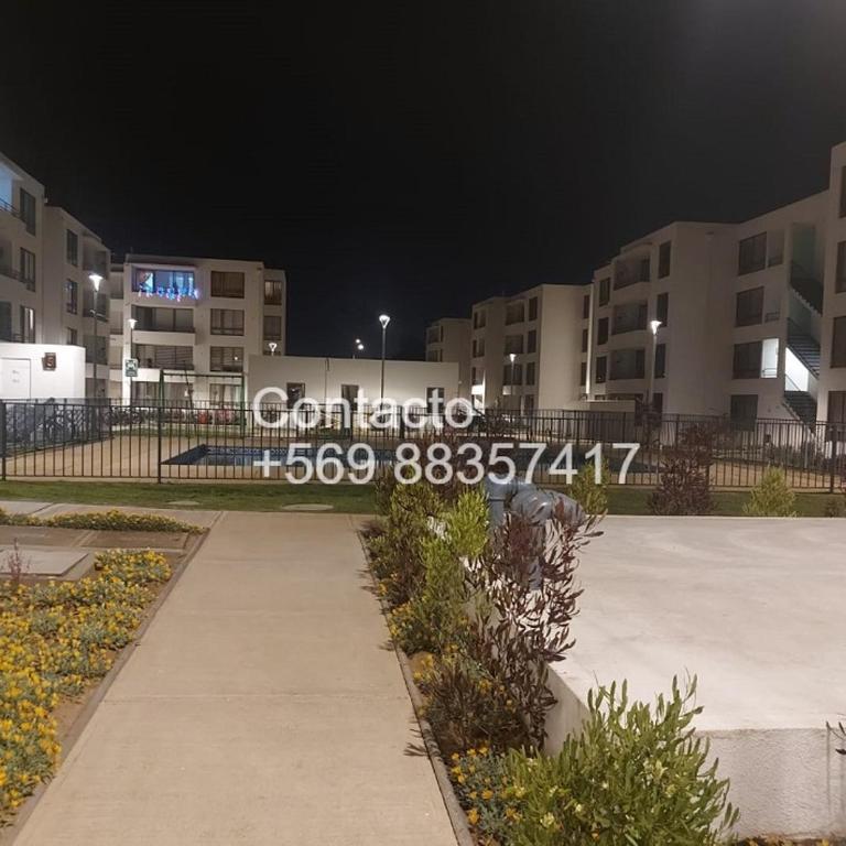 Comodo departamento en la serena - Three-Bedroom Apartment - 12