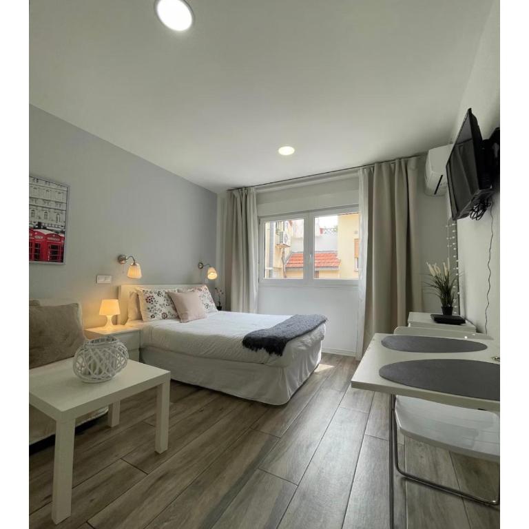Pequeño estudio con encanto en Malasaña-Centro - One-Bedroom Apartment - 3