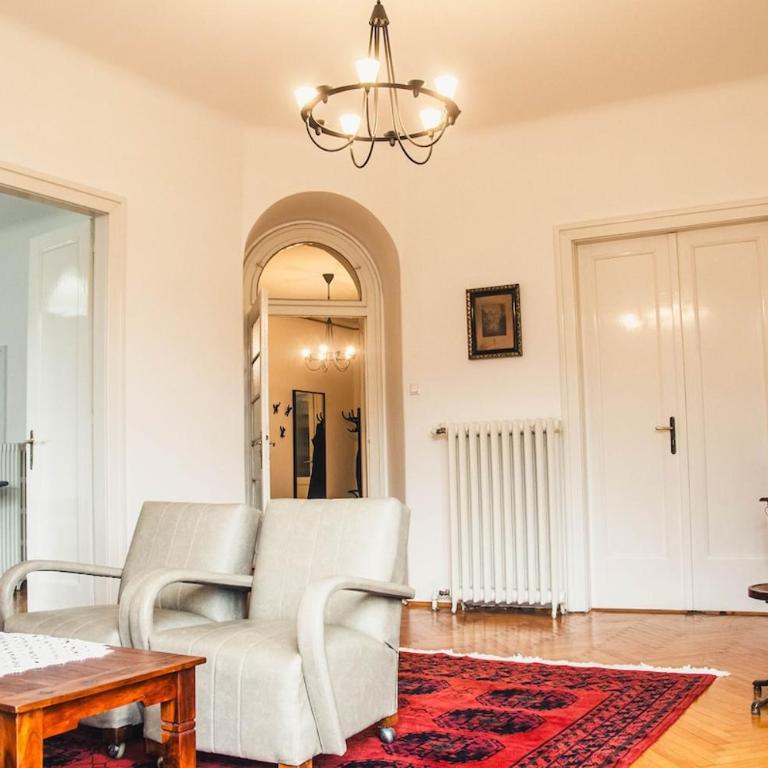 Engadin Old Fashion 2BDR in City Center - Apartman sa 2 Spavaće Sobe - 9