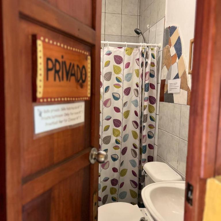 Hostal El Punto - Single Room with Private External Bathroom - 4