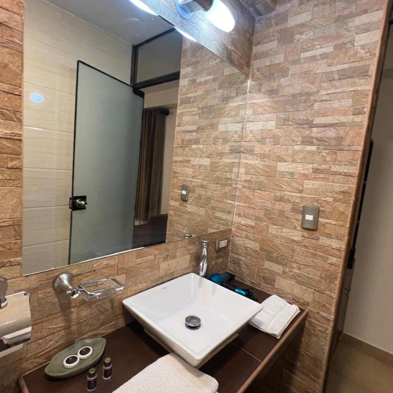 PisonayMapiHotelBoutique - Habitación Doble - 2 camas - 11