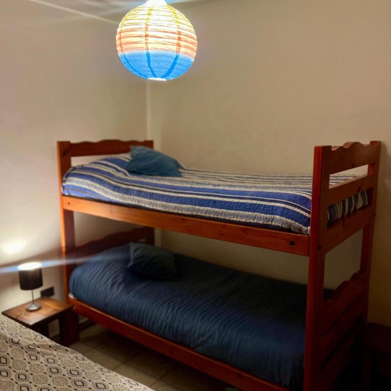 Hostal El Punto - Quadruple Room with Shared Bathroom - 4
