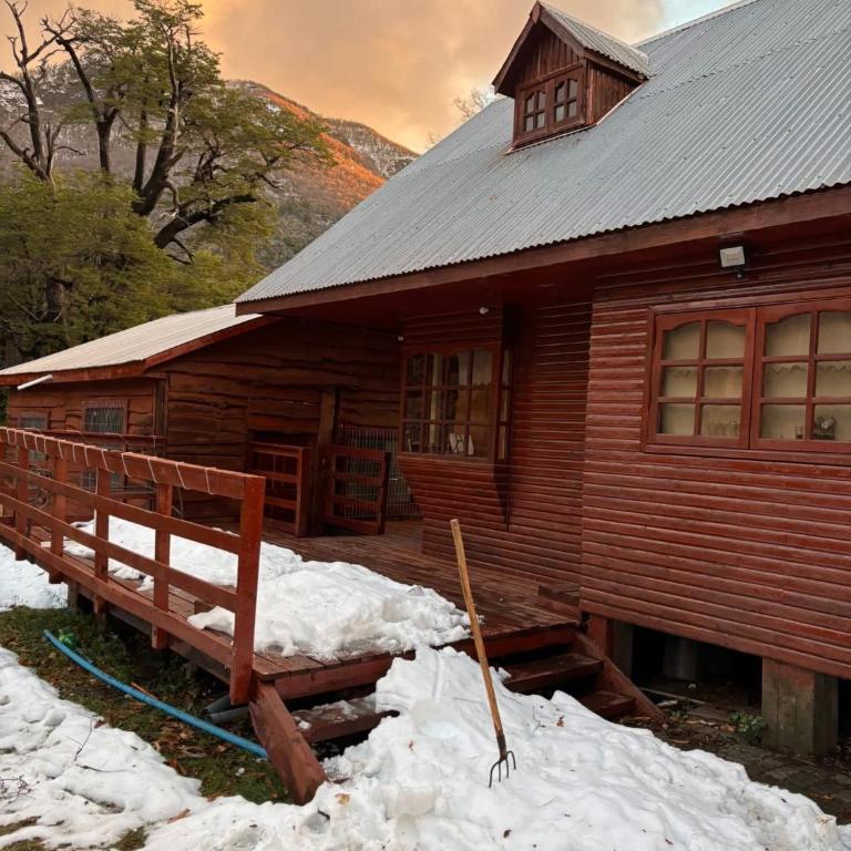 Termas de Chillan Vista al rio a 10 minutos del centro Ski - Four-Bedroom House - 1