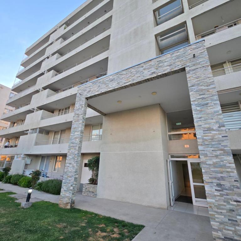 Nuevo Elegante y Amplio depto 3 dormitorios - Three-Bedroom Premium Apartment with Balcony - 16
