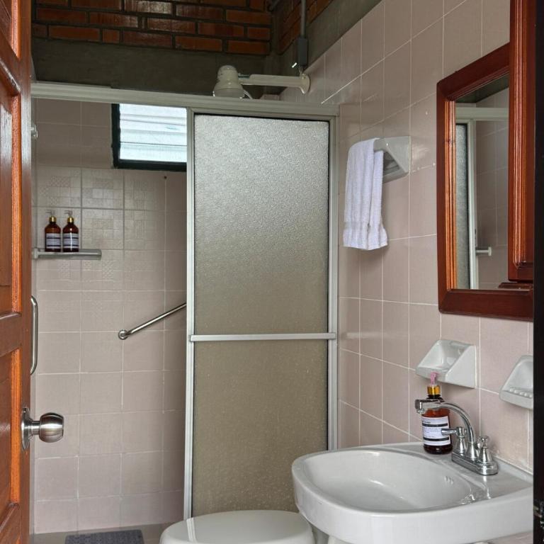 El Rincón Campestre, 2 piscinas y privacidad - Three-Bedroom House - 18