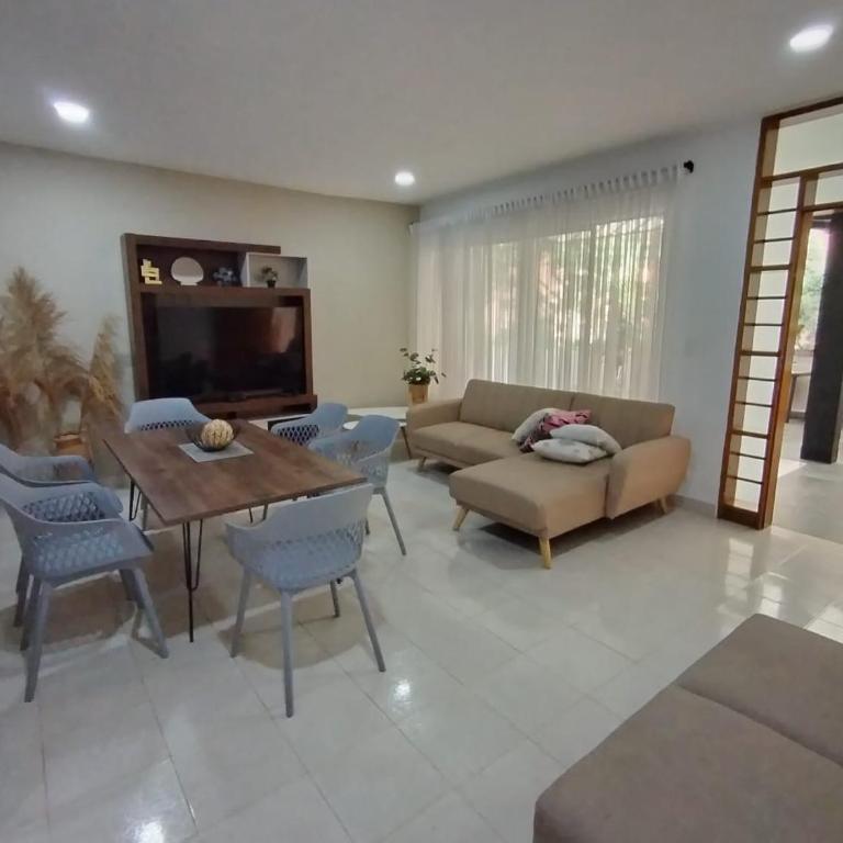 Casa Palma - Three-Bedroom Apartment - 1