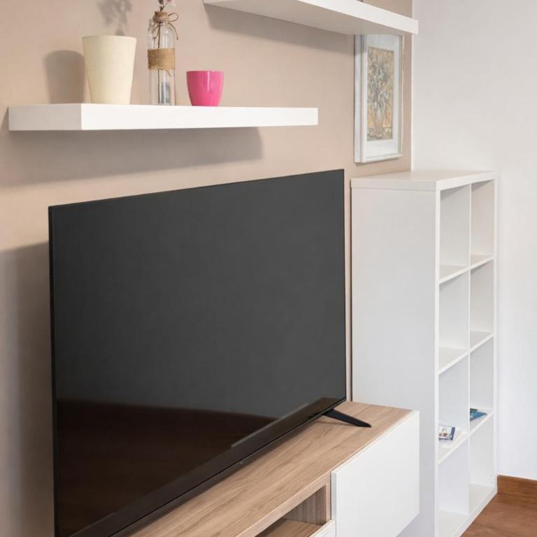 Elegant Flat near Fiera - Free WiFi Check-in 24-7 - Appartamento con 3 Camere da Letto - 5