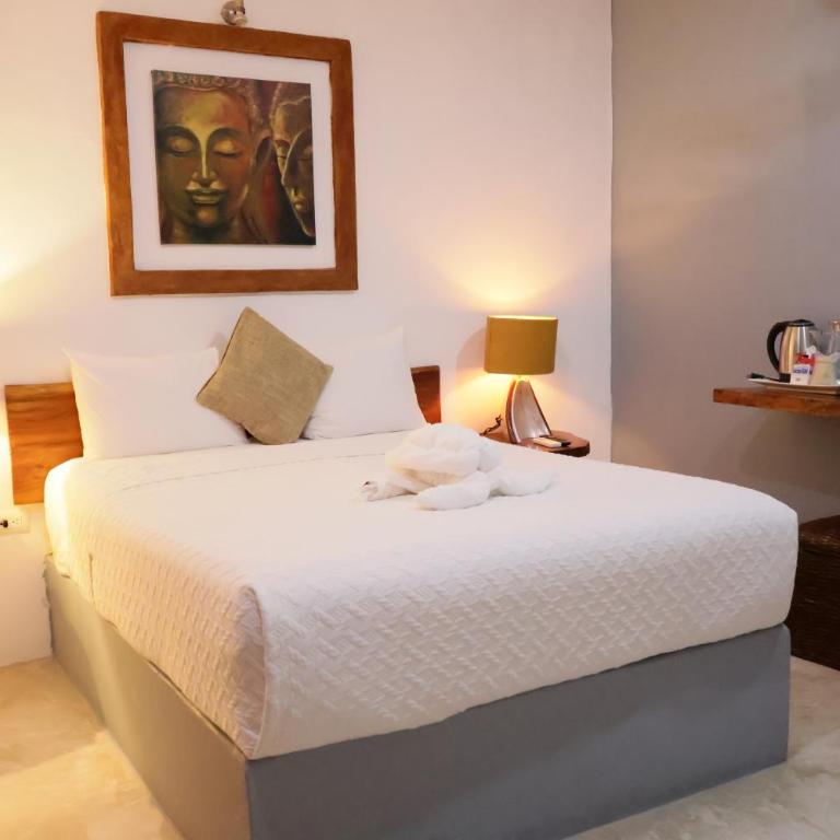 Hotel Maria Maria - Habitación con cama grande y balcón - 7