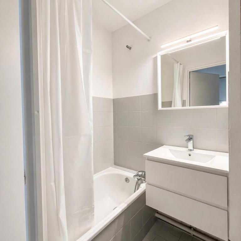 T2 100m plage vue dégagée parking privé 4per - Appartement 1 Chambre - 5