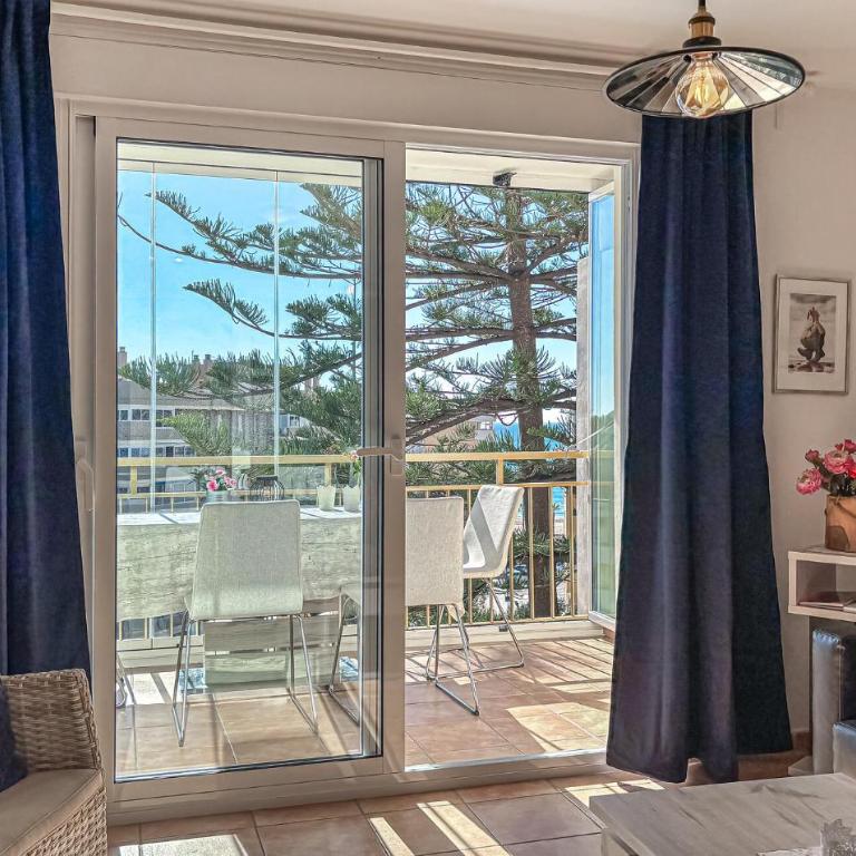 Cozy Apartment In Fuengirola With Wifi - Apartamento de 1 dormitorio - 9