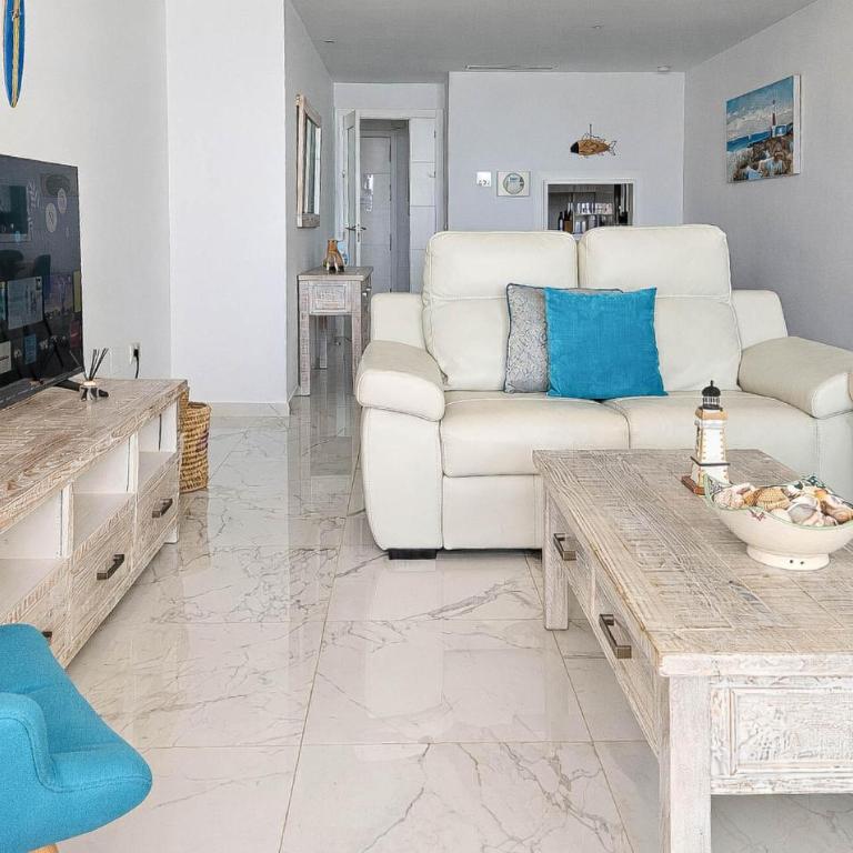Awesome Apartment In Casares With Swimming Pool - Apartamento de 2 dormitorios - 3
