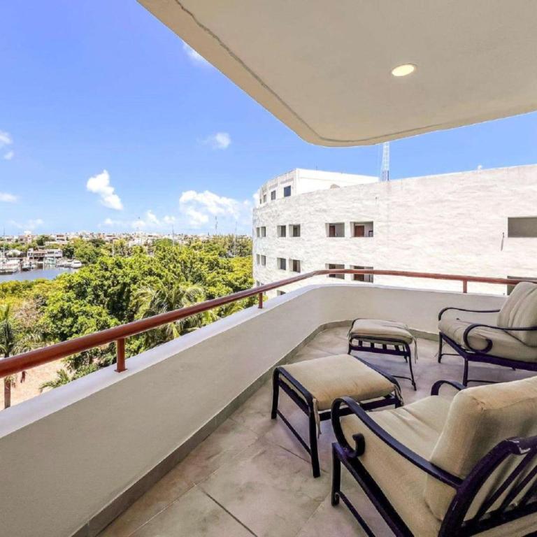 Isla Condo 403 Oceanfront Puerta al Mar in Sac Bajo - Apartment with Sea View - 12