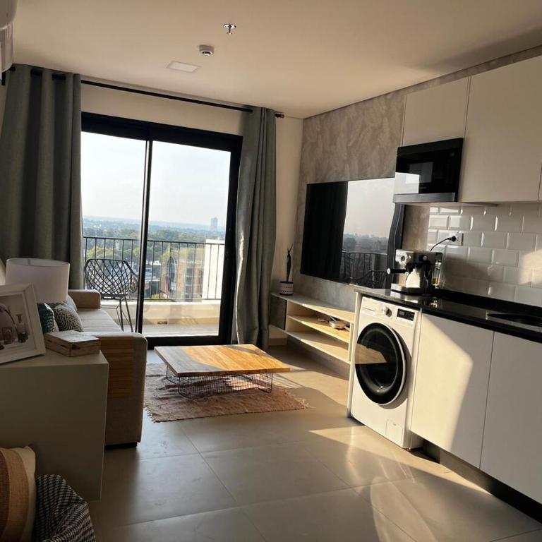 Atardeceres inolvidables con Parking, Villa Morra - Two-Bedroom Apartment - 3