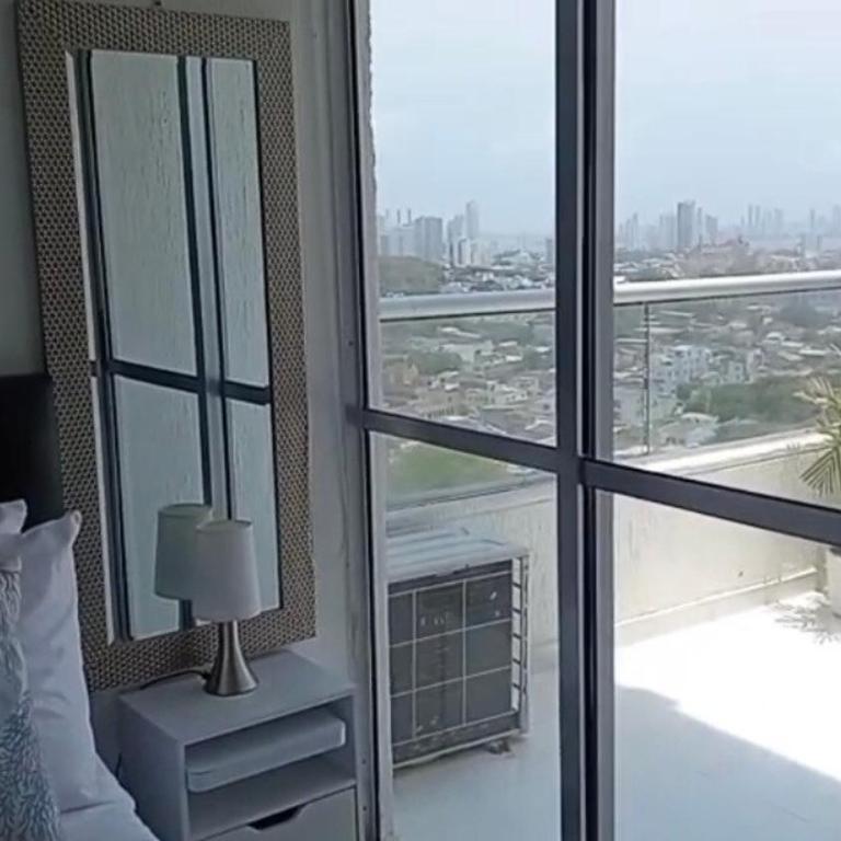 Vista mar, doble balcón, 6 Max, Cerca de todo - Three-Bedroom Apartment with View - 21