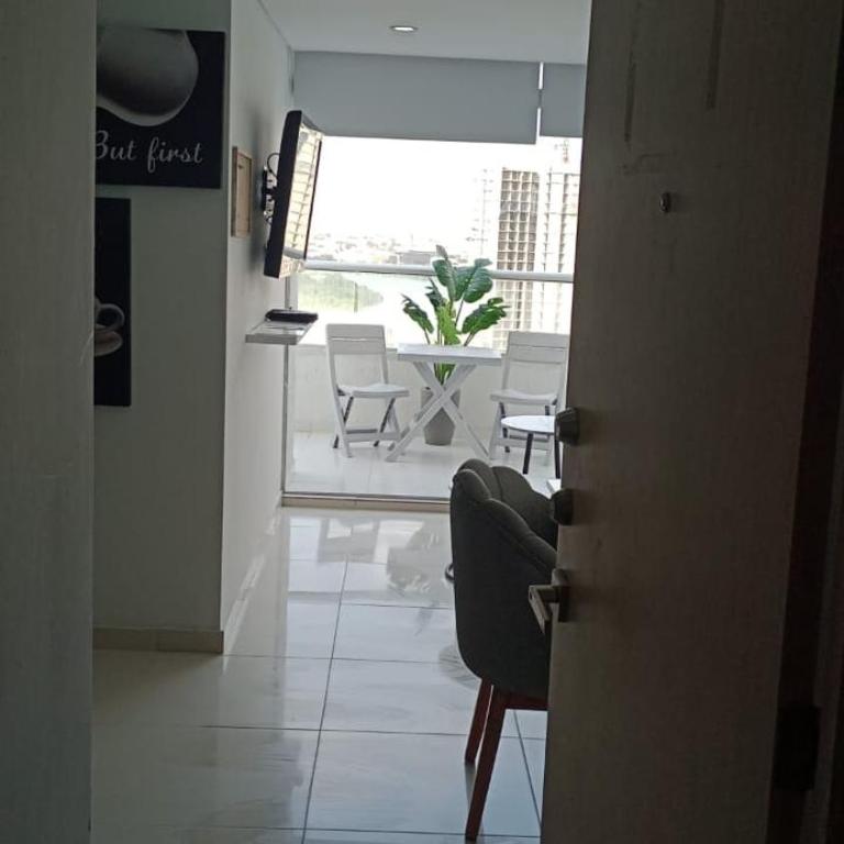 Vista mar, doble balcón, 6 Max, Cerca de todo - Three-Bedroom Apartment with View - 22