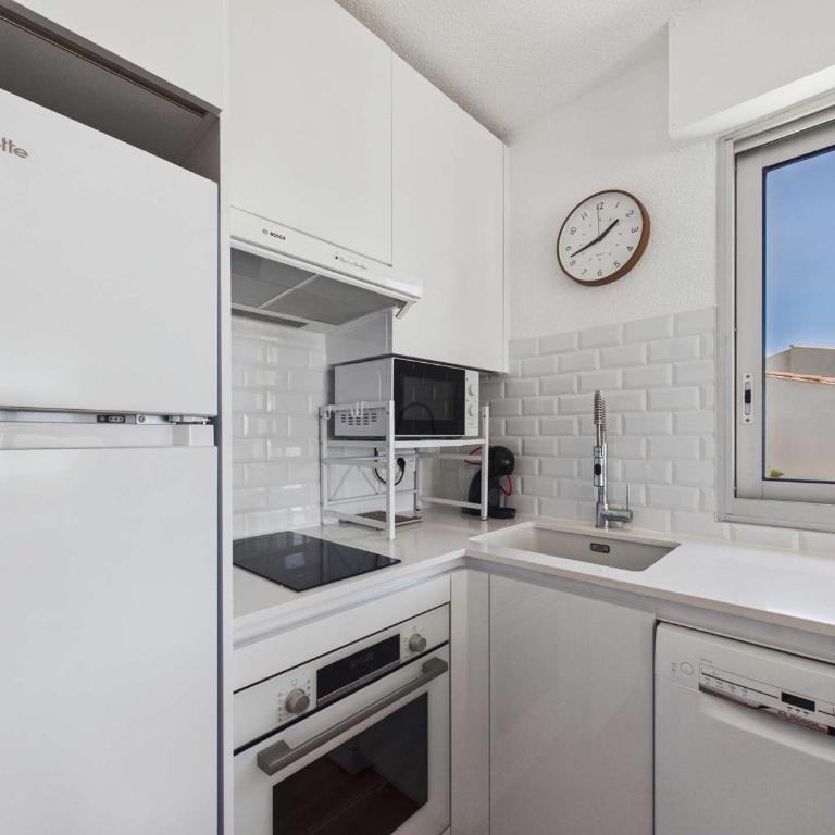 Appartement rénové, parking, vue mer - 4 pers. - One-Bedroom Apartment - 11