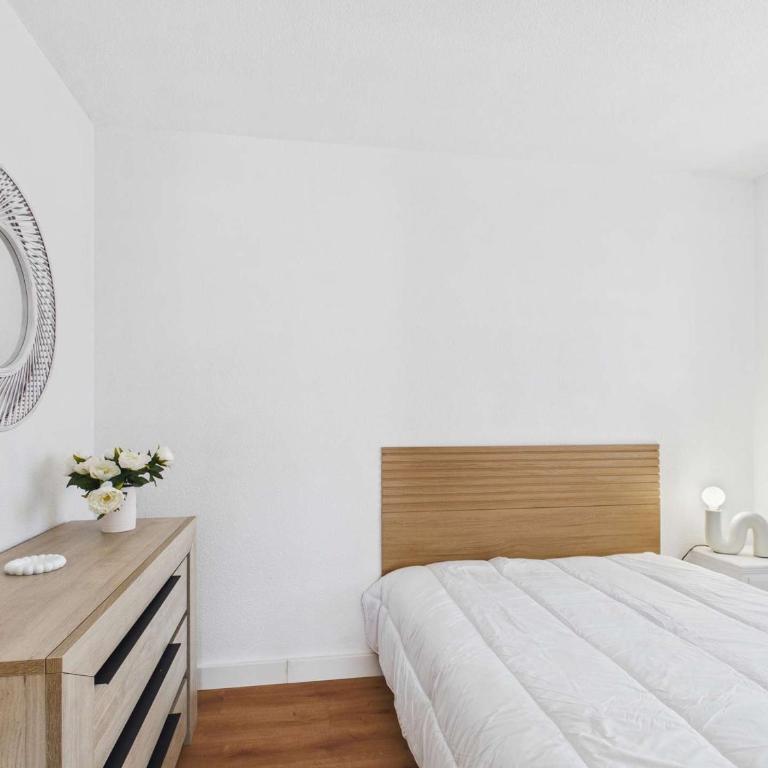Appartement rénové, parking, vue mer - 4 pers. - One-Bedroom Apartment - 12