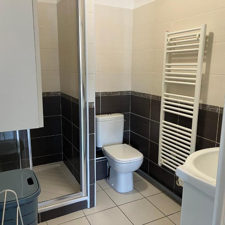 Appartement charmant avec balcon - 5 pers. - FR-1-239-1155 - Apartment mit 1 Schlafzimmer - 8