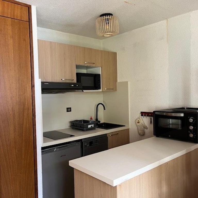 Appartement ensoleillé avec balcon - 4 pers. - FR-1-464-265 - Appartement - 1