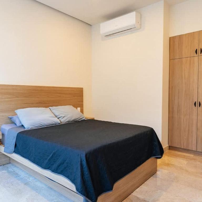 Spacious Ground Floor Apartment - Apartment - 4
