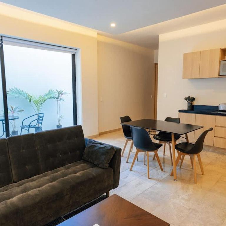 Spacious Ground Floor Apartment - Apartment - 25