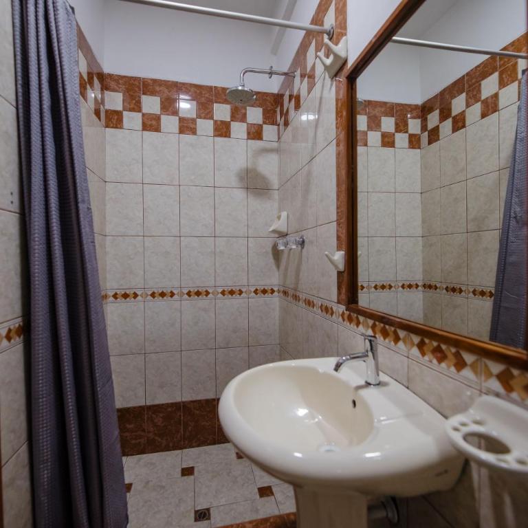 Quechua Hostal Recoleta - Budget Double Room - 6