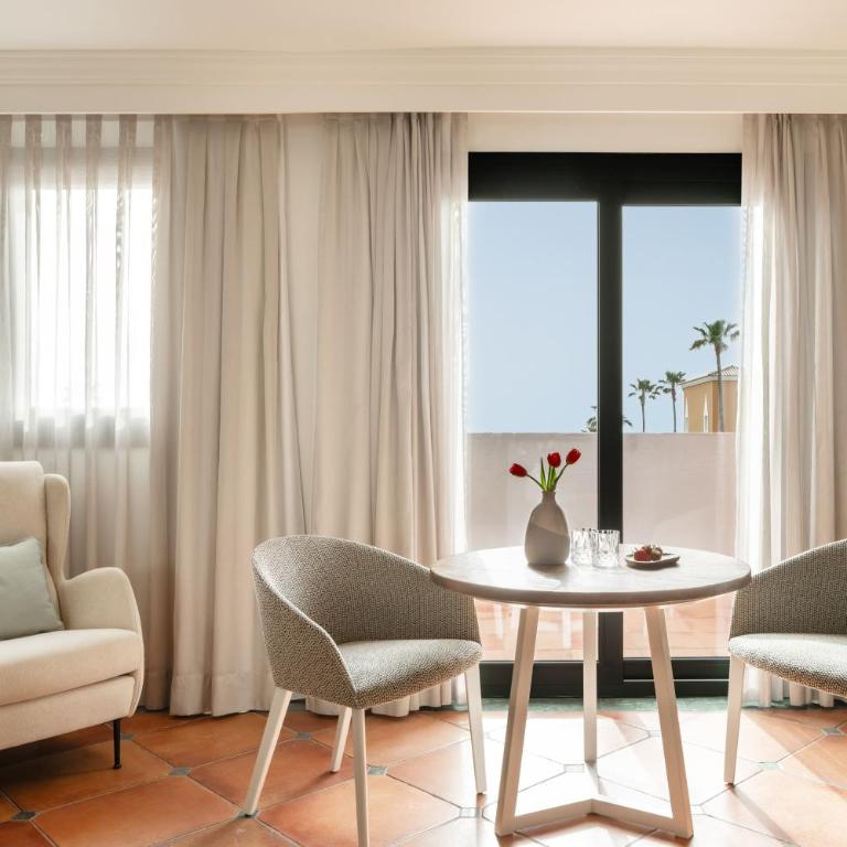 Palacio de Sancti Petri, a Gran Meliá Hotel - The Leading Hotels of the World - Suite Familiar Red Level de 2 dormitorios - 7