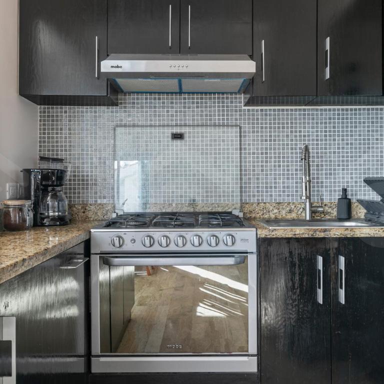 Modern 3BD, great location in Hotel Zone KM4 - Three-Bedroom Apartment - 23