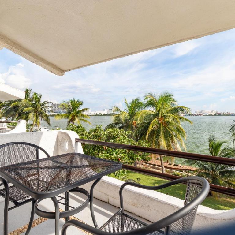 Increíble vista Laguna en Zona Hotelera 2BD - Two-Bedroom Apartment - 22