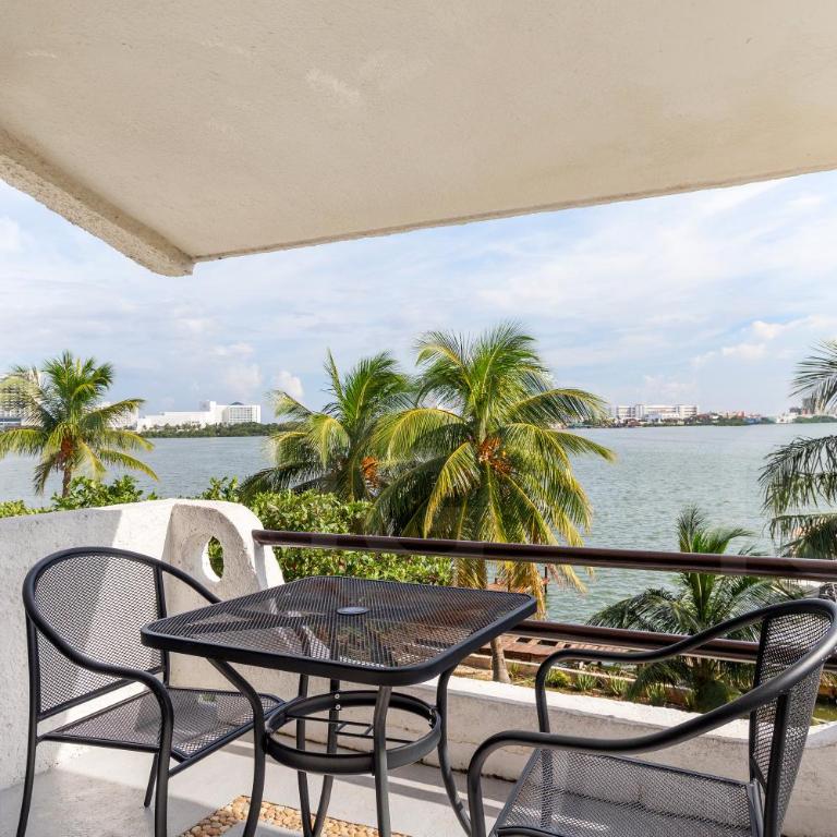 Increíble vista Laguna en Zona Hotelera 2BD - Two-Bedroom Apartment - 23
