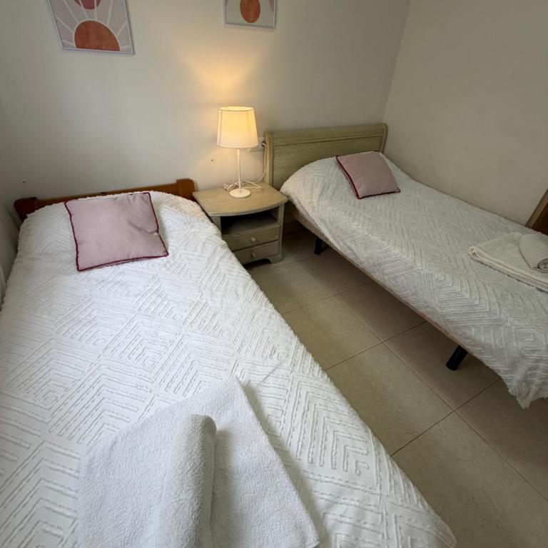 Apartamento "Bella Bahía" - over 30 years old & Families - Swimming Pool - Parking - Tranquility - Good Conections - Apartamento de 3 dormitorios - 34
