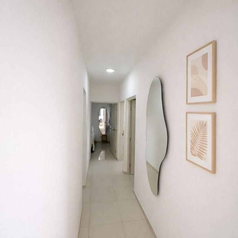 Apartamento Torre Prime con piscina y vistas al centro histórico - Three-Bedroom Apartment - 24