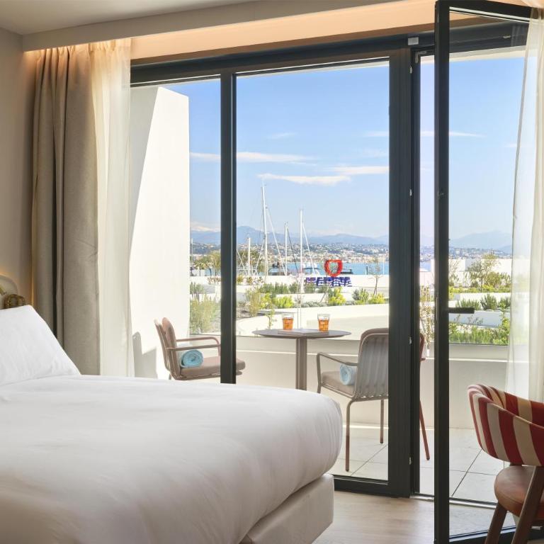 Marina Baie des Anges Hôtel, Curio Collection By Hilton - Chambre Lit King-Size - 1