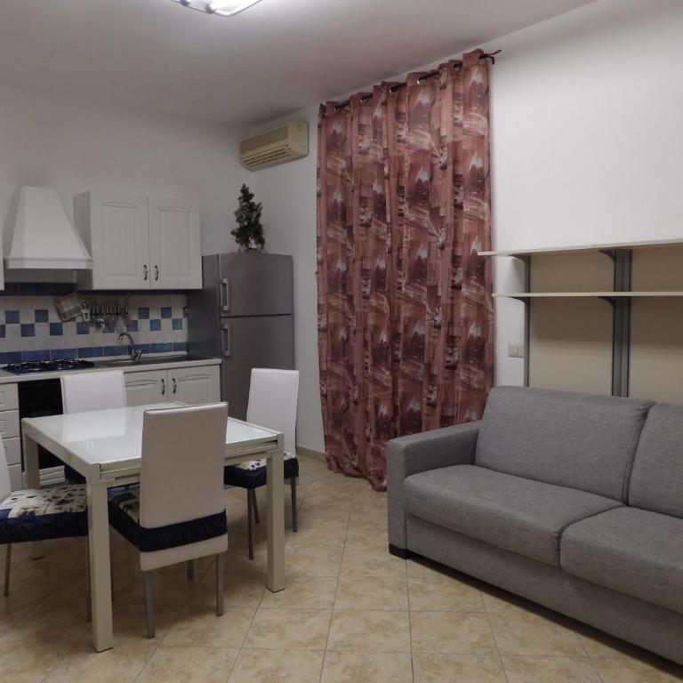 Sara Home - Appartamento con 2 Camere da Letto - 10