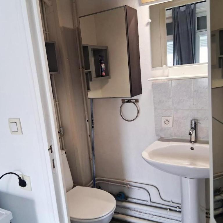 511 Studio 1er étage plein centre - Apartamento de 1 dormitorio - 16