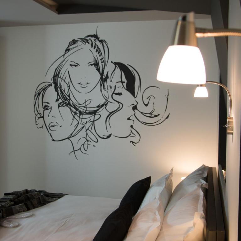 Rooms Villa Downtown - Deluxe Triple Room - 3