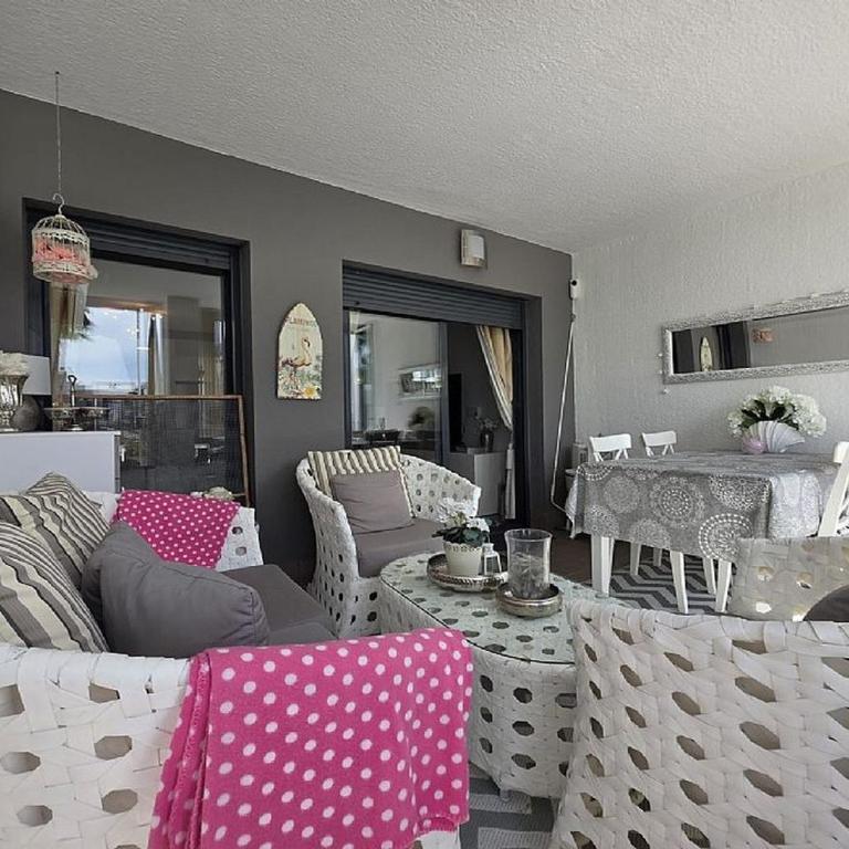 La zenia II - Apartamento Deluxe de 2 dormitorios con vistas al jardín - 8