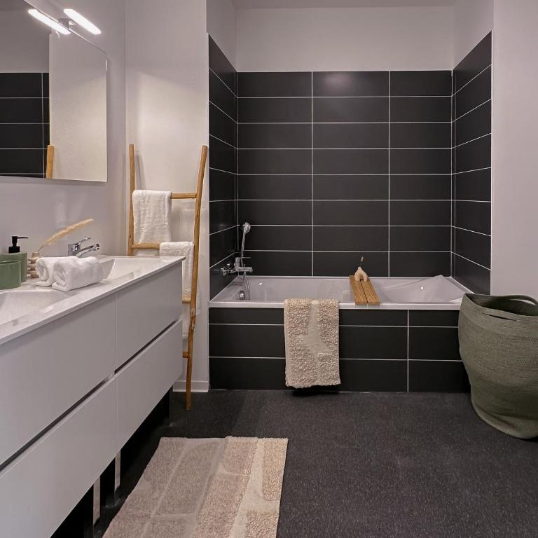 T3 élégant avec piscine, salle de sport et tennis - Appartement 2 Chambres - 7
